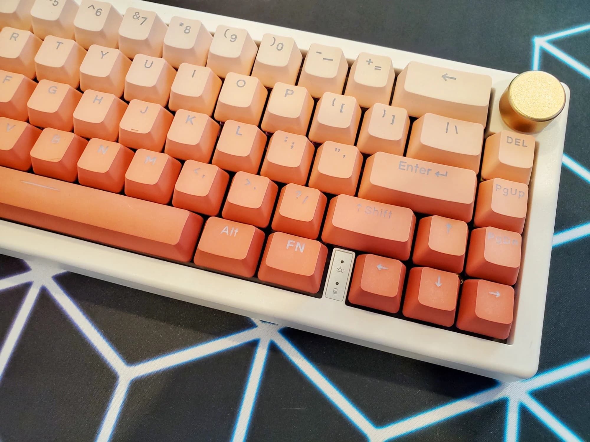GMK67 Blush